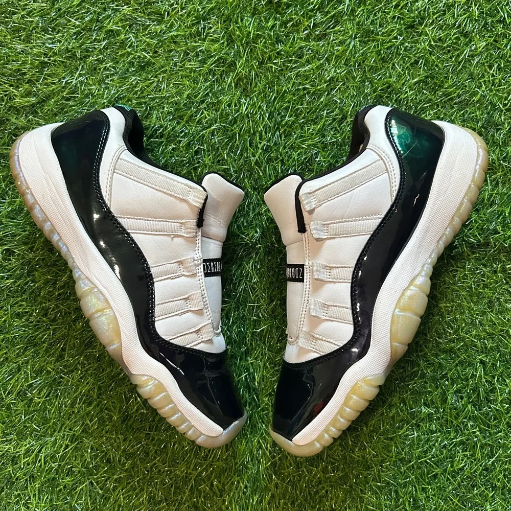 Air Jordan 11 Low Emerald Easter Iridescent GS Size 7Y 528896-145 No Box